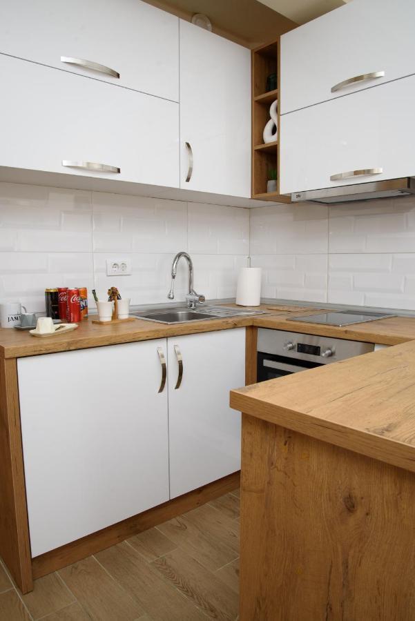 Apartman Jaman - โนวีปาซาร์ ภายนอก รูปภาพ