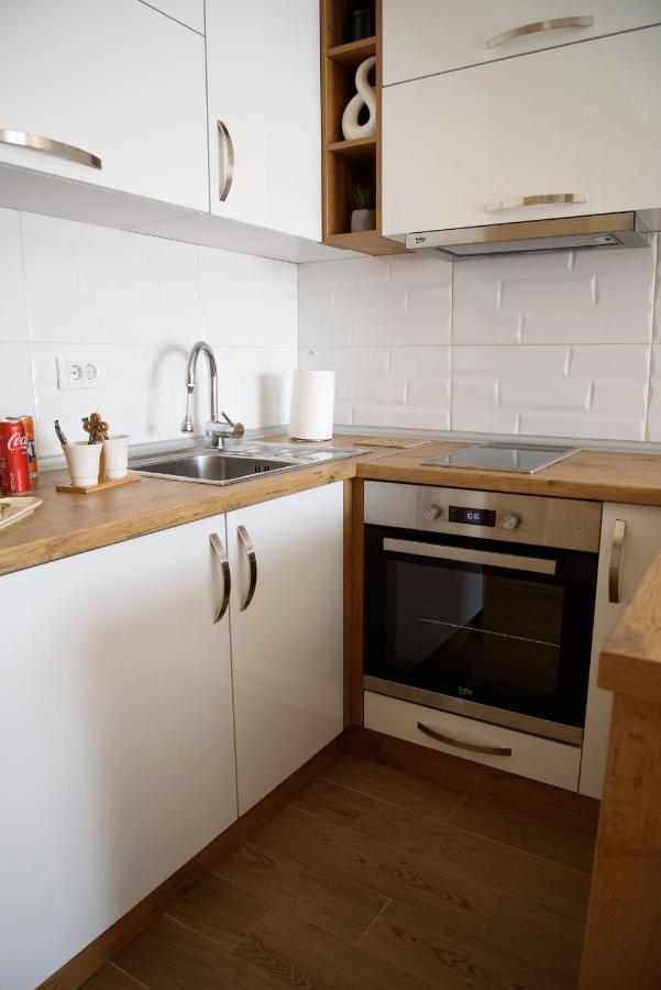 Apartman Jaman - โนวีปาซาร์ ภายนอก รูปภาพ