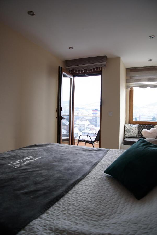 Apartman Jaman - โนวีปาซาร์ ภายนอก รูปภาพ