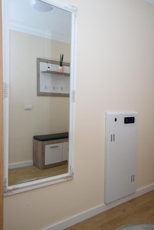 Apartman Jaman - โนวีปาซาร์ ภายนอก รูปภาพ