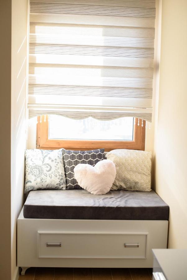 Apartman Jaman - โนวีปาซาร์ ภายนอก รูปภาพ
