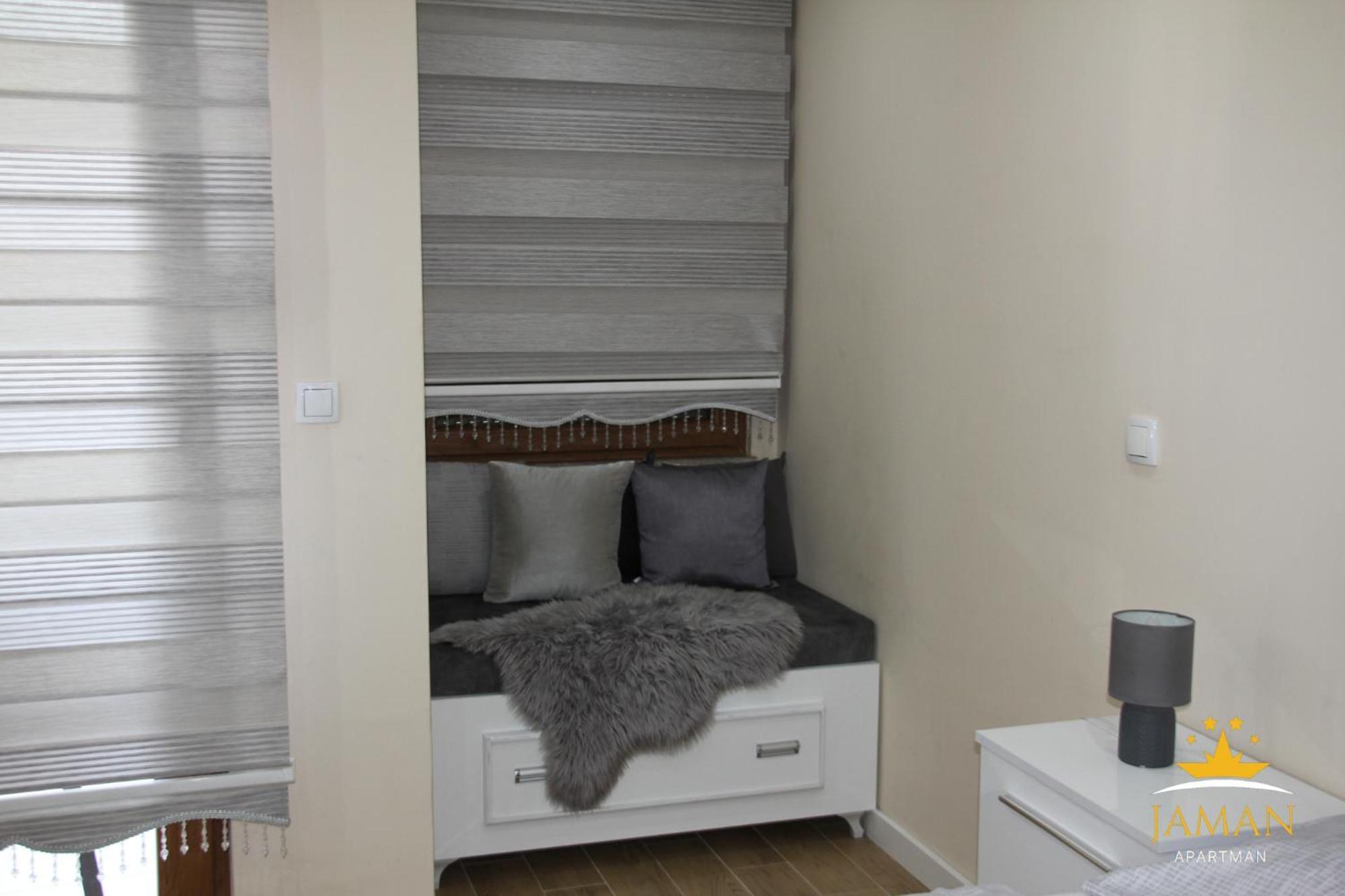 Apartman Jaman - โนวีปาซาร์ ภายนอก รูปภาพ